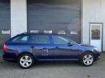 Skoda Octavia 1.2 TSI Combi 2010 Blauw, Auto's, Voorwielaandrijving, Euro 5, Stof, Zwart