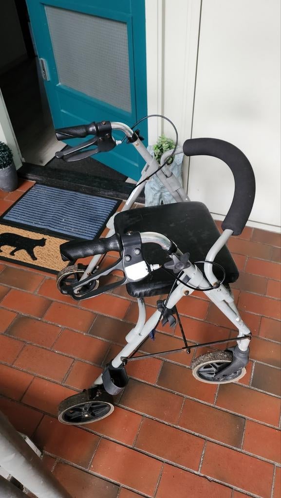 Rollator met zitvlak, Ophalen, Opvouwbaar, Gebruikt