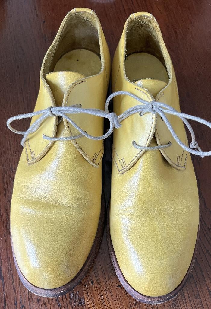gele MOMA veterschoenen maat 37, Kleding | Dames, Schoenen, Schoenen met lage hakken, Geel, Ophalen of Verzenden, Zo goed als nieuw