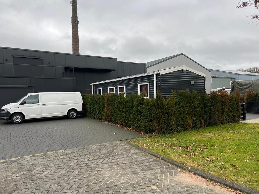 Mooie Chalet met 2 slaapkamers, keuken en badkamer, Tot en met 4