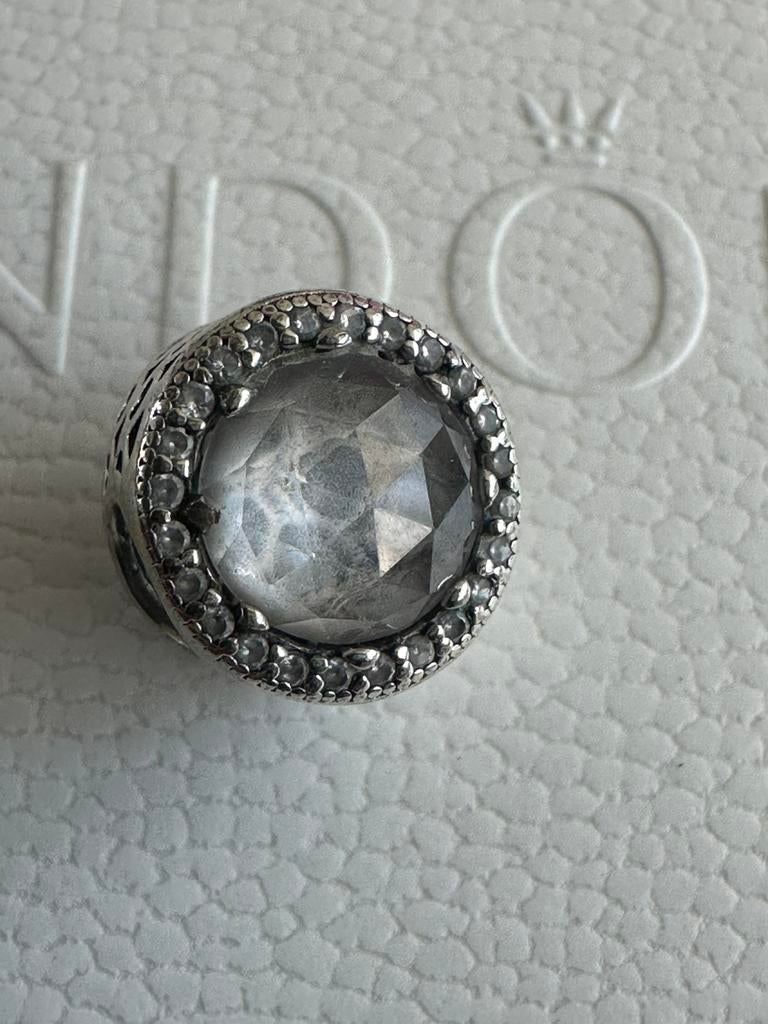 Pandora bedel met grote steen, Sieraden, Tassen en Uiterlijk, Bedels, Ophalen of Verzenden, Zo goed als nieuw, Zilver, Pandora