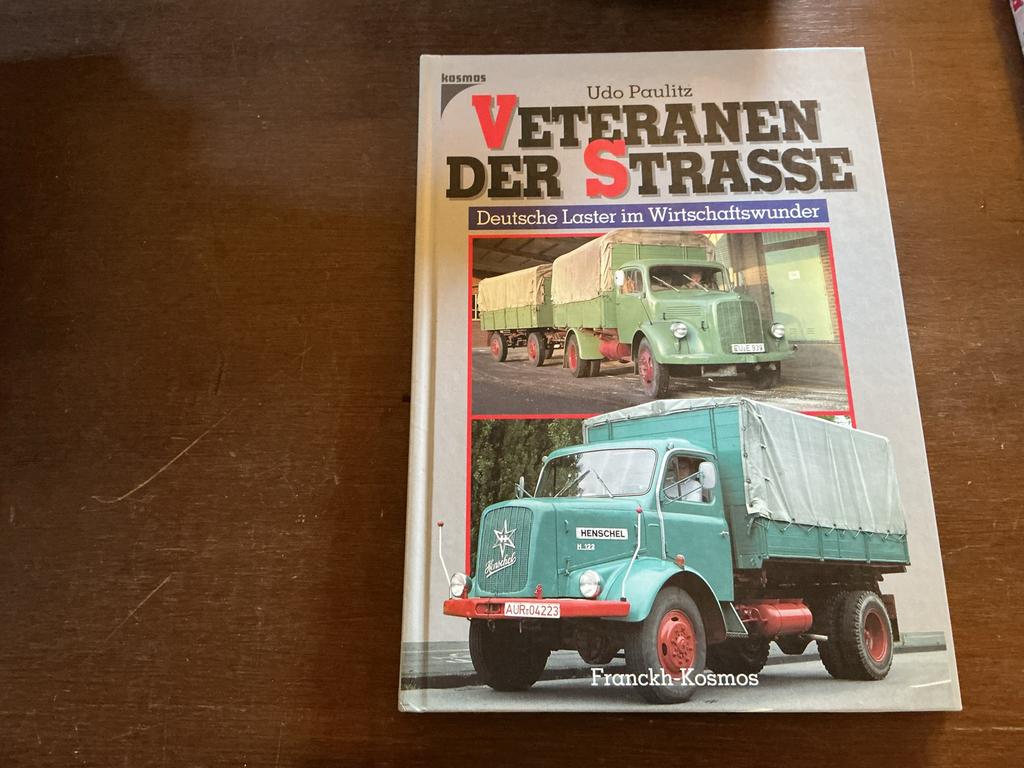 Veteranen der Strasse: Duitse Vrachtwagens Boek Hardcover, Ophalen of Verzenden, Nieuw, Vrachtwagen