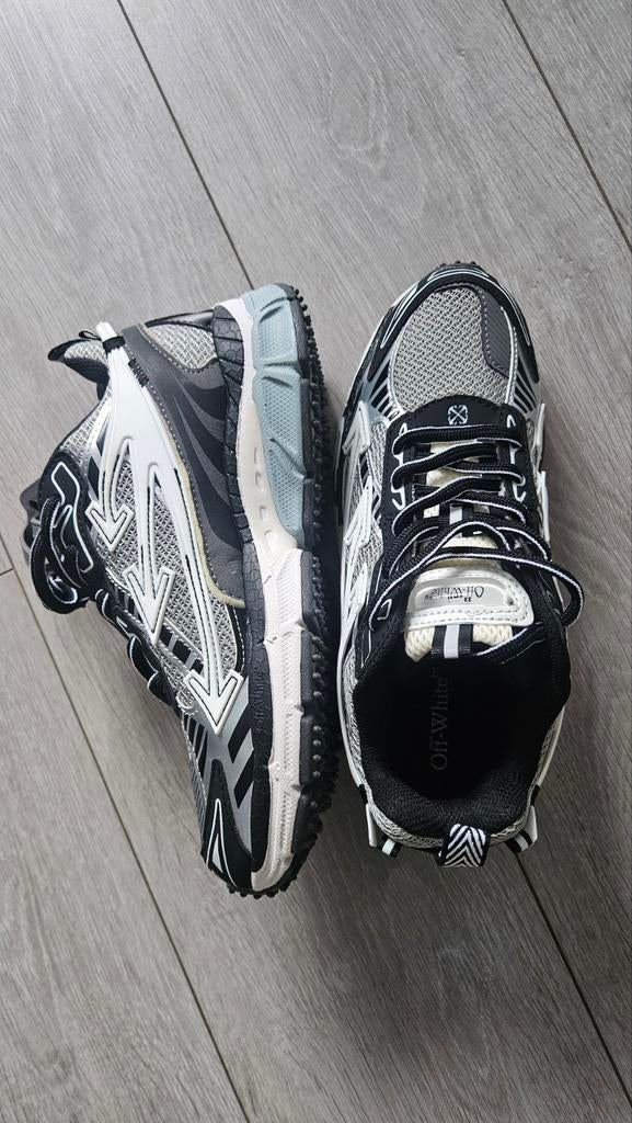 Nieuwe Off-White ODSY-1000 black/grey maat 43, Zwart, Nieuw, Ophalen of Verzenden, Sneakers of Gympen