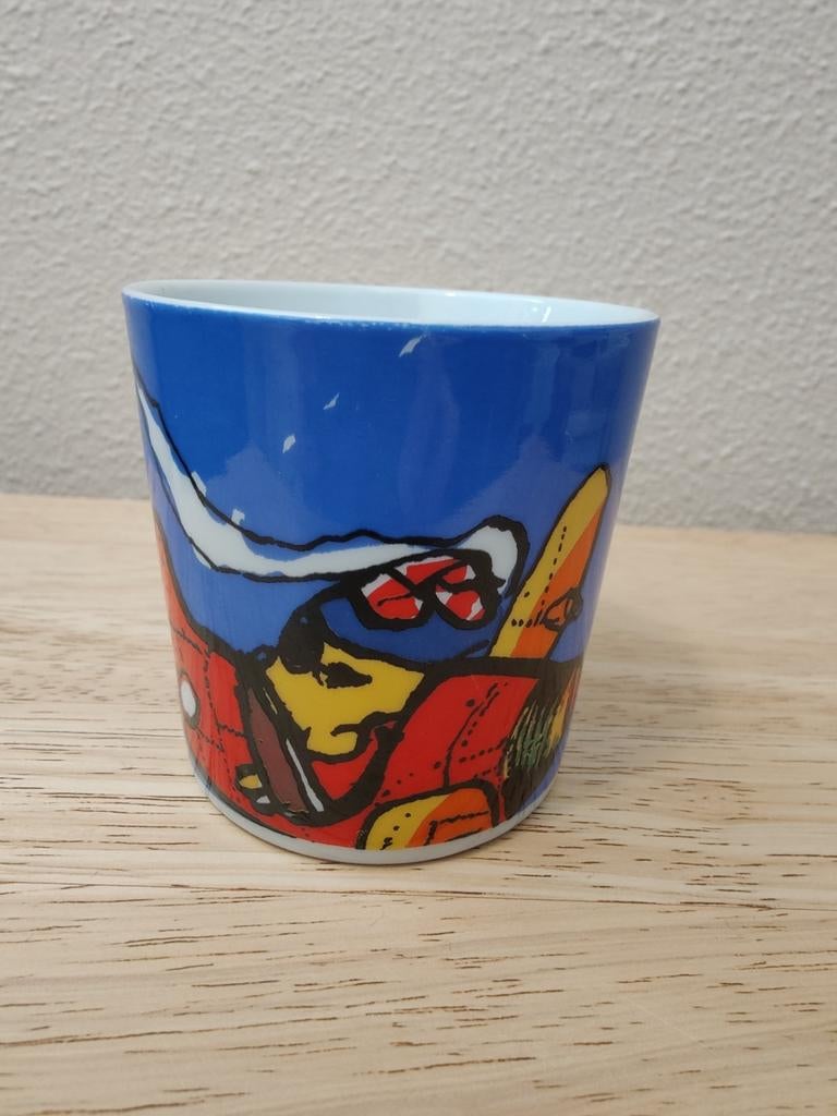 Mooie Herman Brood mok, blauw met een vliegtuig, Verzenden, Zo goed als nieuw, Overige stijlen, Kop(pen) en/of Schotel(s)
