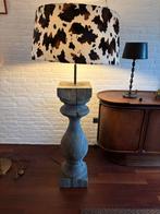 Staande lamp met kap, Huis en Inrichting, Lampen | Vloerlampen, Ophalen, Gebruikt, Hout, 100 tot 150 cm