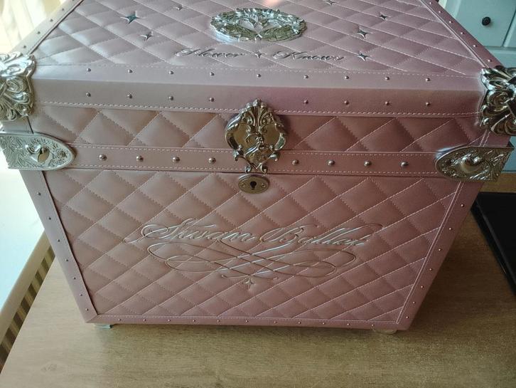 Grote makeup kist beauty case Swan Lake, Sieraden, Tassen en Uiterlijk, Beautycases, Nieuw, Hardcase, Roze, Met slot, Met spiegeltje(s)
