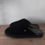Warmbat schapenvacht/Merinowol pantoffels maat 41, Zwart, Ophalen of Verzenden, Zo goed als nieuw, Pantoffels of Sloffen