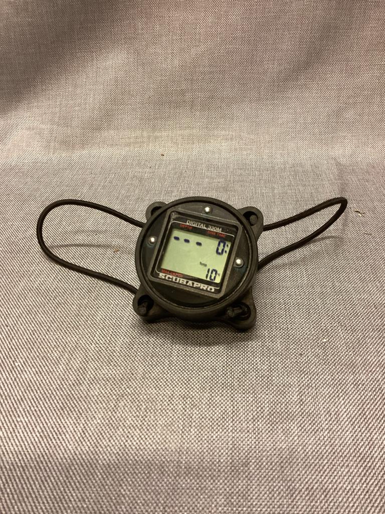 Scubapro Digital 330M Bottomtimer - Duikcomputer, Ophalen of Verzenden, Zo goed als nieuw, Duikcomputer