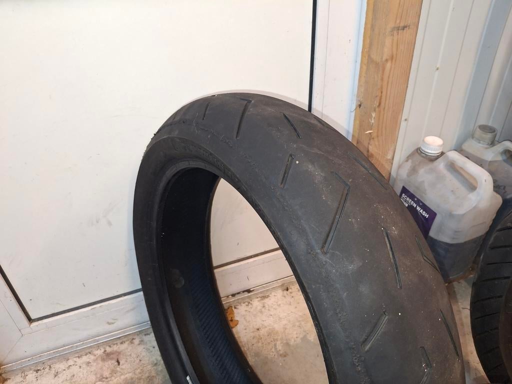 Setje zo goed als nieuwe  continental 18 inch banden, Ophalen of Verzenden