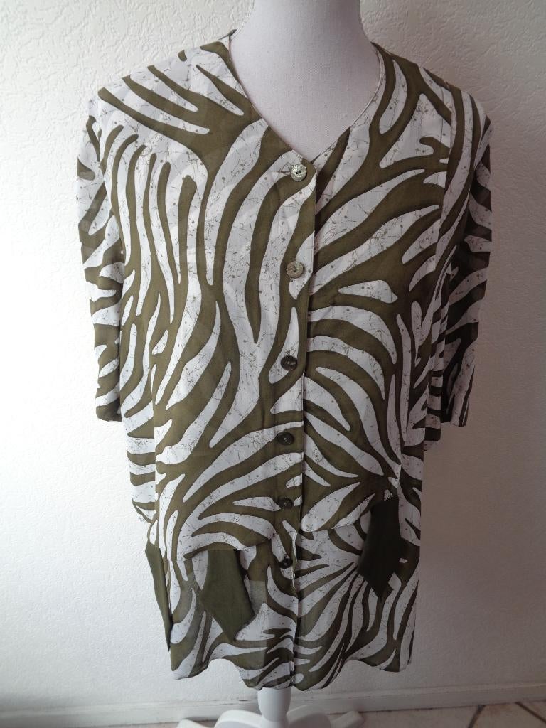 chalou valt als XL oksel tot oksel 62 cm