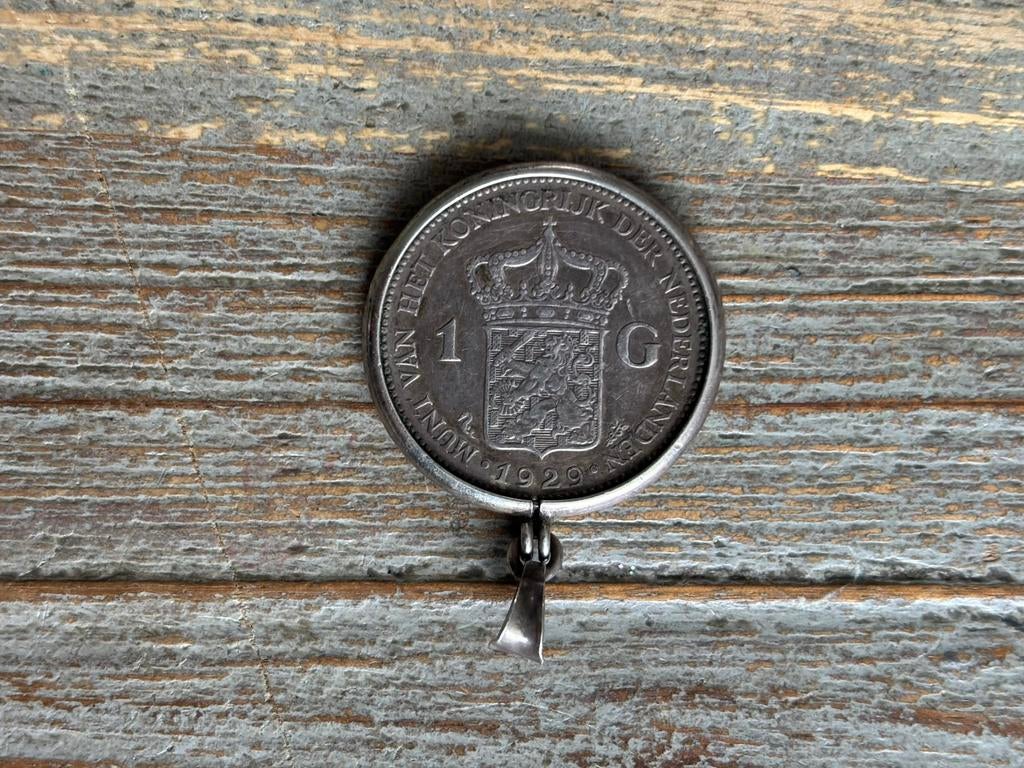 Zilveren gulden in hanger, Ophalen of Verzenden, Koningin Wilhelmina, 1 gulden, Zilver