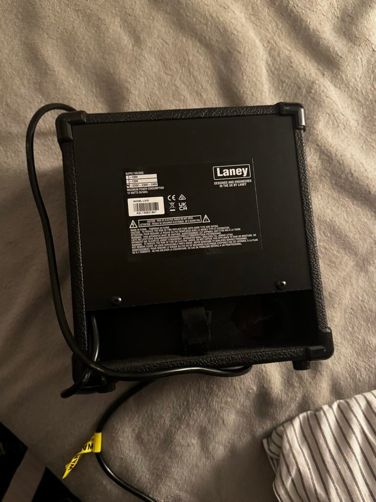 Laney LX10 Gitaarversterker - Compact en Krachtig, Muziek en Instrumenten, Ophalen of Verzenden, Zo goed als nieuw, Gitaar, Minder dan 50 watt