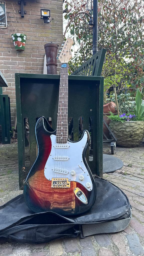 Gitaar, Ophalen of Verzenden, Gebruikt, Solid body, Overige merken