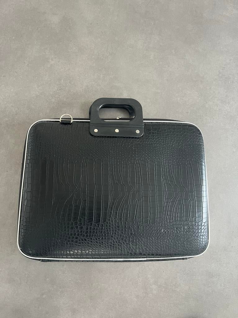 Bombata 17 inch laptoptas, Computers en Software, Laptoptassen, Ophalen, 17 inch of meer, Zo goed als nieuw