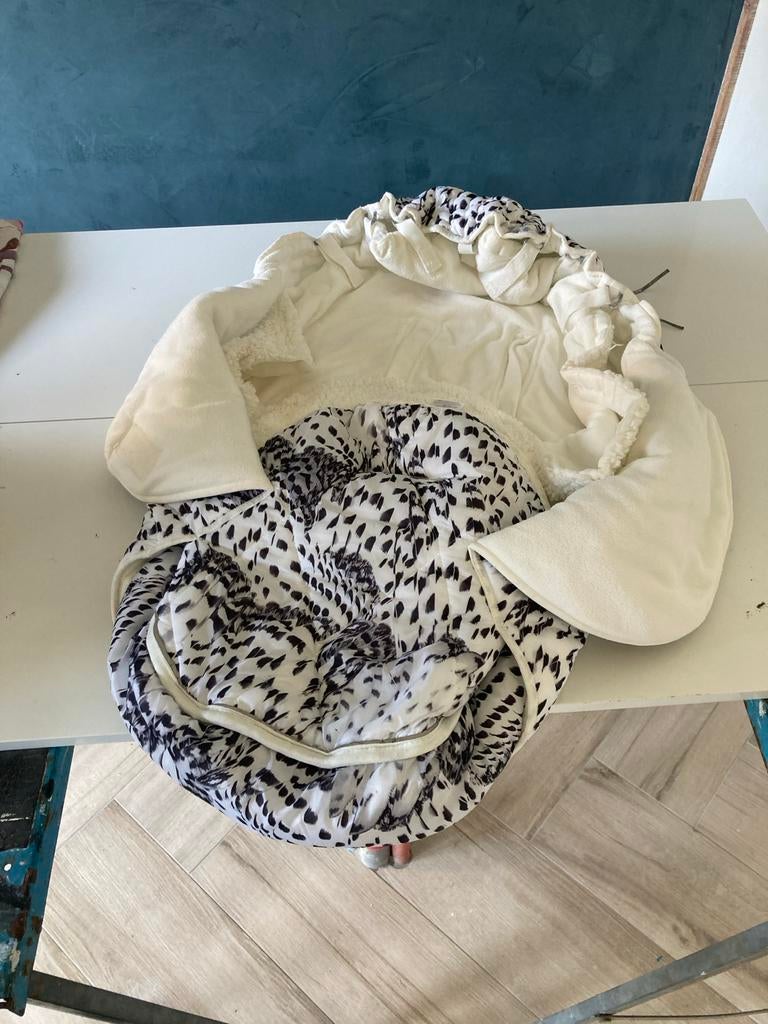 Lodger Wrapper Dalmatian wikkeldeken/voetenzak, Ophalen of Verzenden, Gebruikt, 70 tot 85 cm, Deken