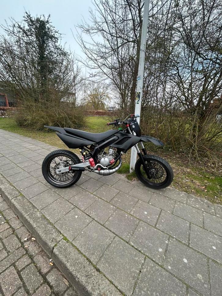 Derbi 77cc stage 6, Fietsen en Brommers, Brommers | Derbi, Zo goed als nieuw, Ophalen