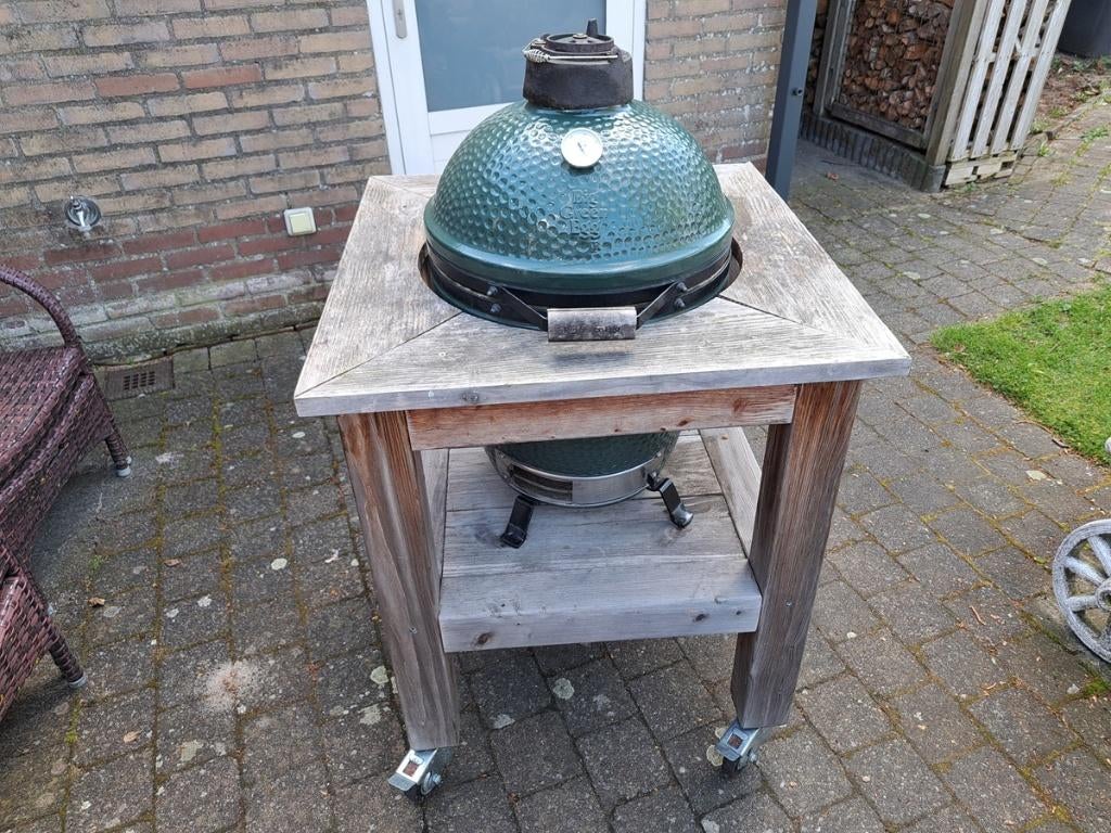 Big Green Egg medium + accessoires, Tuin en Terras, Ophalen, Gebruikt, Big Green Egg, Met accessoires