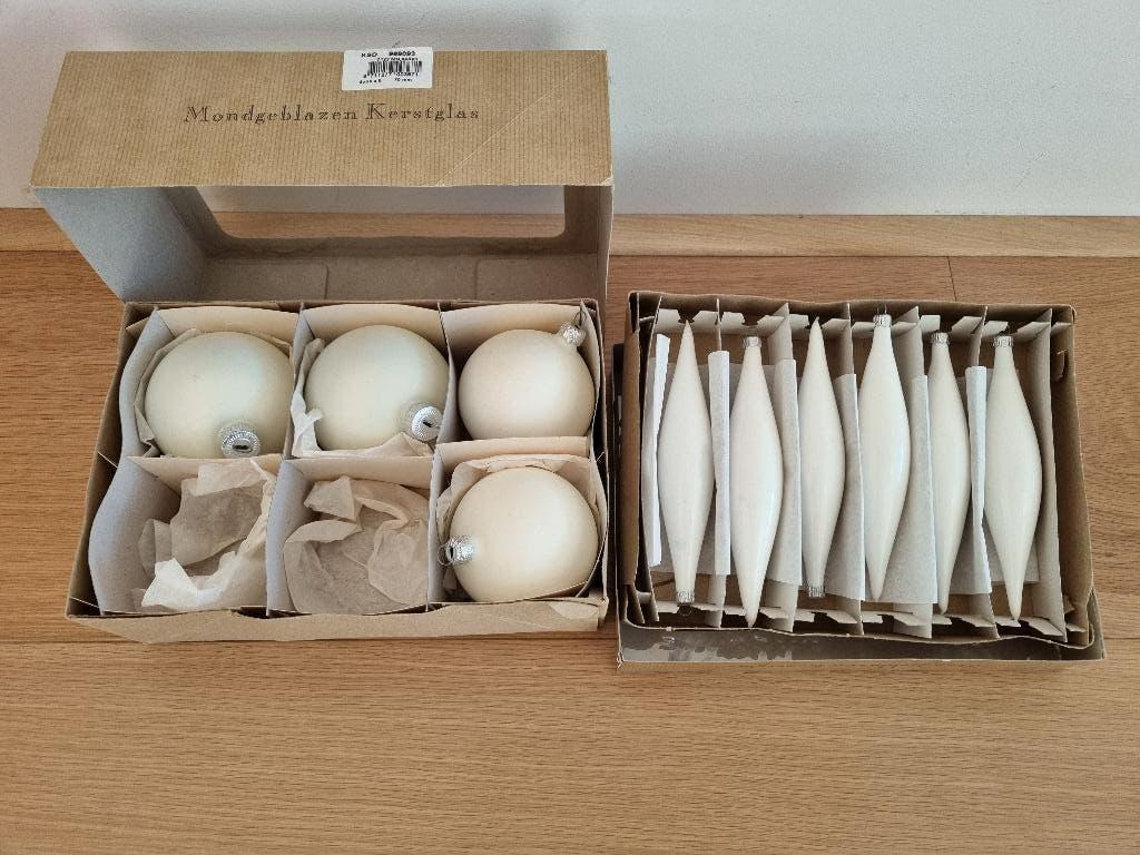 Witte kerstballen inclusief piek, Diversen, Kerst, Ophalen of Verzenden, Gebruikt