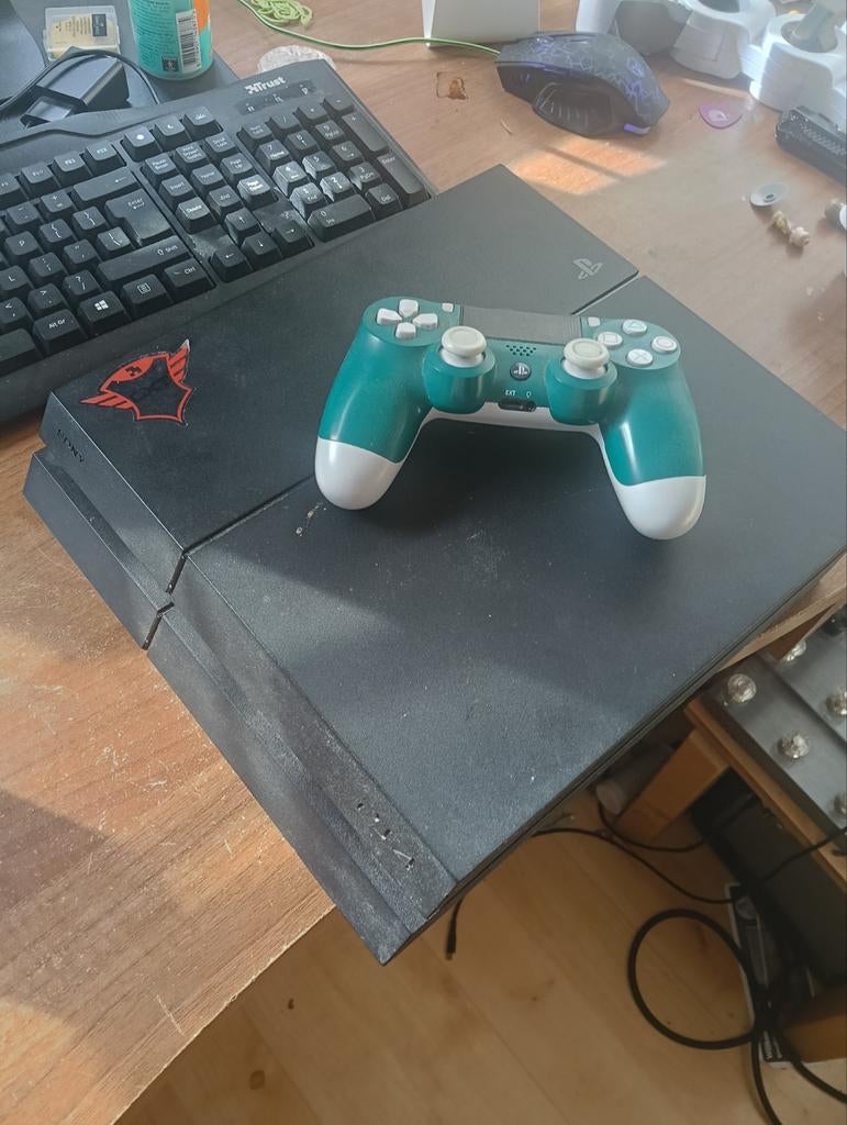 PlayStation 4 met controller, Spelcomputers en Games, Spelcomputers | Sony PlayStation 4, Ophalen, Gebruikt, 1 TB, Met 1 controller