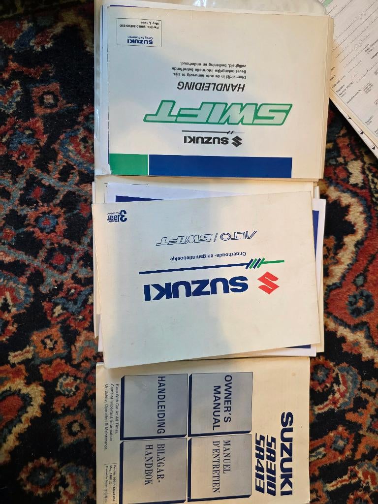 Vraagbaak Suzuki Swift SA 310 1984-1985 + Handleiding, Auto diversen, Handleidingen en Instructieboekjes, Ophalen