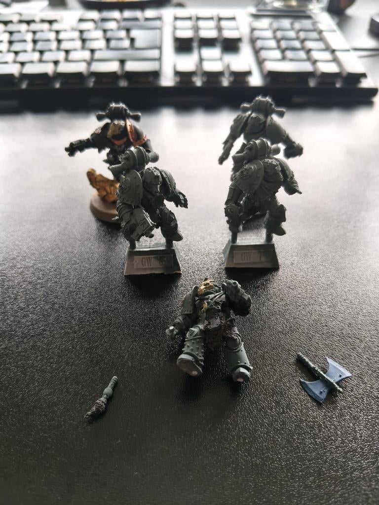 Warhammer 30k Horus Heresy Space Wolves Deathsworn Pack, Ophalen of Verzenden, 1:35 tot 1:50