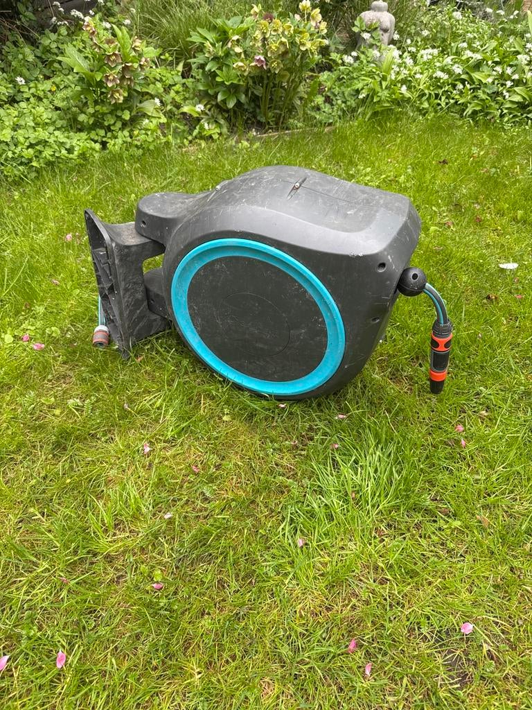 Gardena Zelfoprolbare Tuinslang 25 meter, Tuin en Terras, Tuinslangen, Gebruikt, Tuinslanghaspel, Ophalen of Verzenden