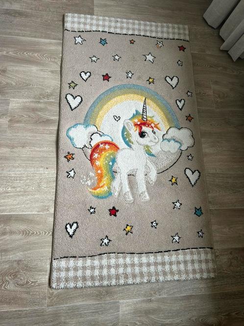Mooi kleed eenhoorn kinder/speelkamer, regenboog  152x 80, Kinderen en Baby's, Kinderkamer | Inrichting en Decoratie, Zo goed als nieuw