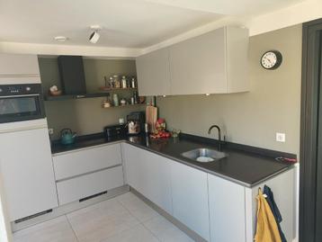 Keuken zwart grijs mat beschikbaar voor biedingen
