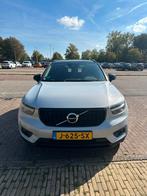 Volvo XC40 T4 Twin Engine 211pk Geartronic 2020 Grijs, Auto's, 1800 kg, 3 cilinders, 211 pk, SUV of Terreinwagen