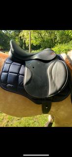 Veelzijdigheidszadel Kent&Master, Dieren en Toebehoren, Paarden en Pony's | Zadels, Ophalen of Verzenden, Zo goed als nieuw, Springen