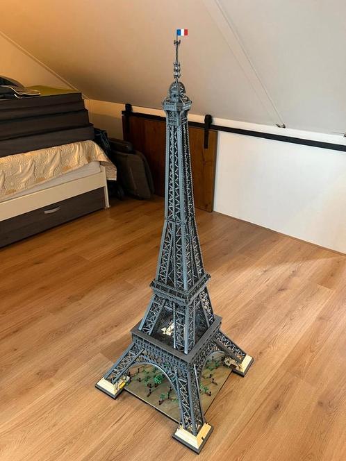 Eifeltoren 10 001 pcs en 150cm hoog, Kinderen en Baby's, Speelgoed | Duplo en Lego, Zo goed als nieuw, Complete set, Ophalen