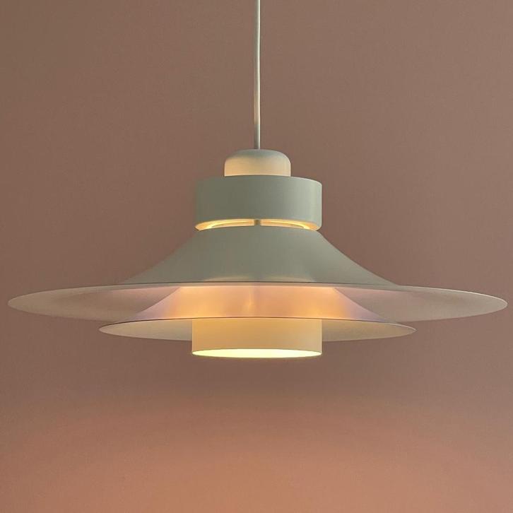 witte vintage Mid Century LAMP Deens design AS Horn retro, Huis en Inrichting, Lampen | Hanglampen, Gebruikt, Minder dan 50 cm