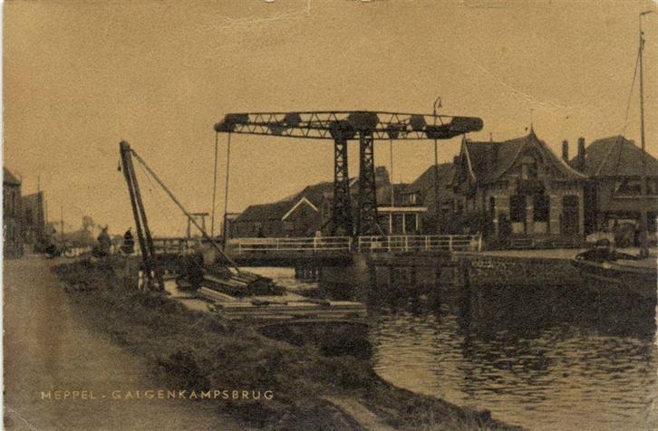 Meppel - Galgenkampsbrug - volk - ongelopen, Verzamelen, Ansichtkaarten | Nederland, Ongelopen, Drenthe, Voor 1920, Ophalen of Verzenden