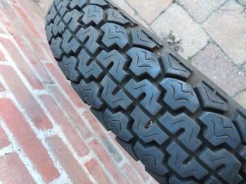 Classic Dunlop 400-18 achterband beschikbaar voor biedingen
