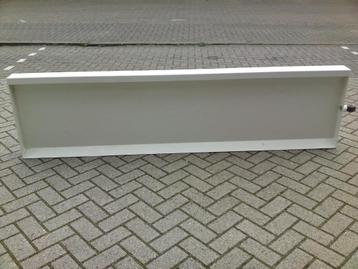 Lekbak 2,3 mtr x 0,6 mtr (Nieuw) beschikbaar voor biedingen