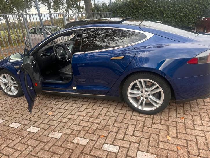 Tesla Model S 85D 2016 Blauw FREE SUPER CHARGE, Auto's, Tesla, Particulier, Model S, Elektrisch, Hatchback, Automaat, Origineel Nederlands