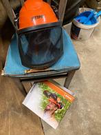 Zaaghelm bosbouwhelm Stihl werkelijk in nieuw staat!!, Ophalen, Met vizier, Zo goed als nieuw