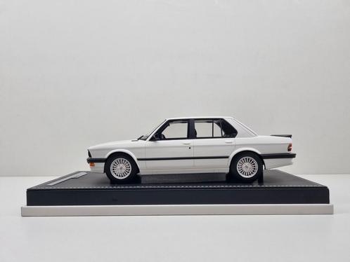 AB Models
Bmw E28 M5 1/60
1:18 Nieuw, Hobby en Vrije tijd, Modelauto's | 1:18, Nieuw, Auto, Ophalen of Verzenden