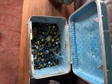 Vintage Knikkers in Koffer - Verzameling Speelgoed beschikbaar voor biedingen