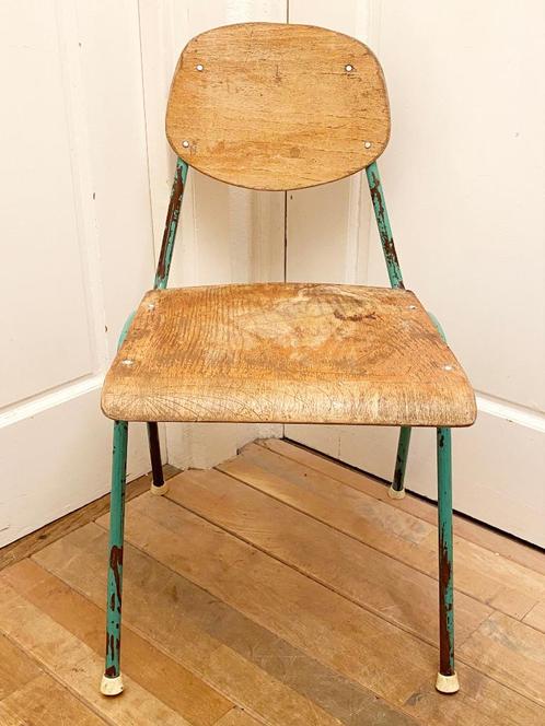 Vintage Hongaarse 60s multiplex stapelstoel, metalen frame, Huis en Inrichting, Stoelen, Gebruikt, Eén, Hout, Metaal, Overige kleuren
