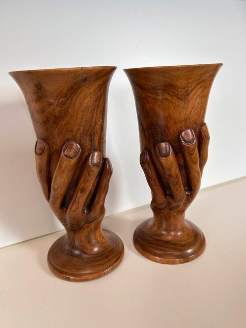 VTG 'Souvenir van Pitcairn Islands', Twee Set Houten Goblets, Antiek en Kunst, Kunst | Beelden en Houtsnijwerken, Ophalen of Verzenden