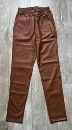 Leatherlook broek dames S cognac, Kleding | Dames, Broeken en Pantalons, Bruin, Nieuw, Ophalen of Verzenden, Maat 36 (S)