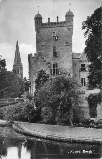 (381-403-021) s Heerenberg Kasteel Bergh beschikbaar voor biedingen