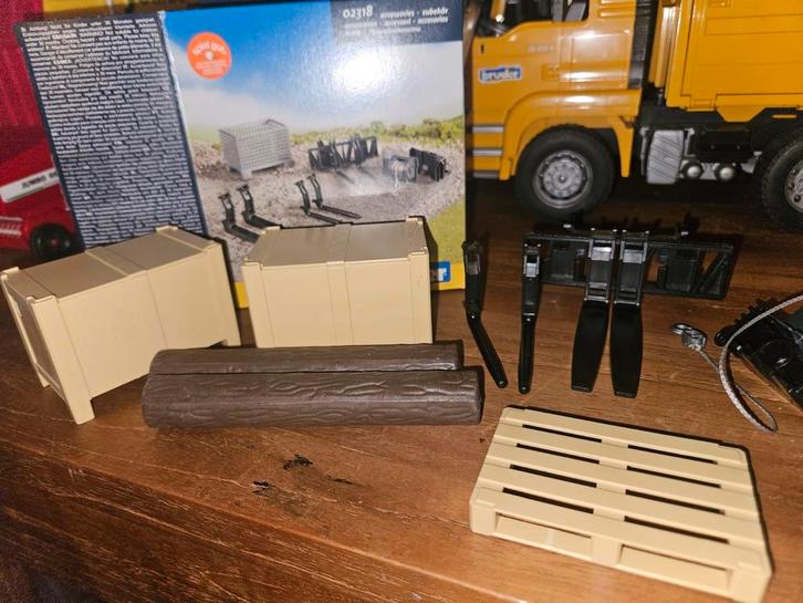 Bruder Accessoires Set - Pallet, Kisten, Hout, Kinderen en Baby's, Speelgoed | Actiefiguren, Zo goed als nieuw, Ophalen of Verzenden