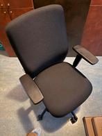 Office chair with scratched back, Huis en Inrichting, Ophalen, Zo goed als nieuw, Zwart