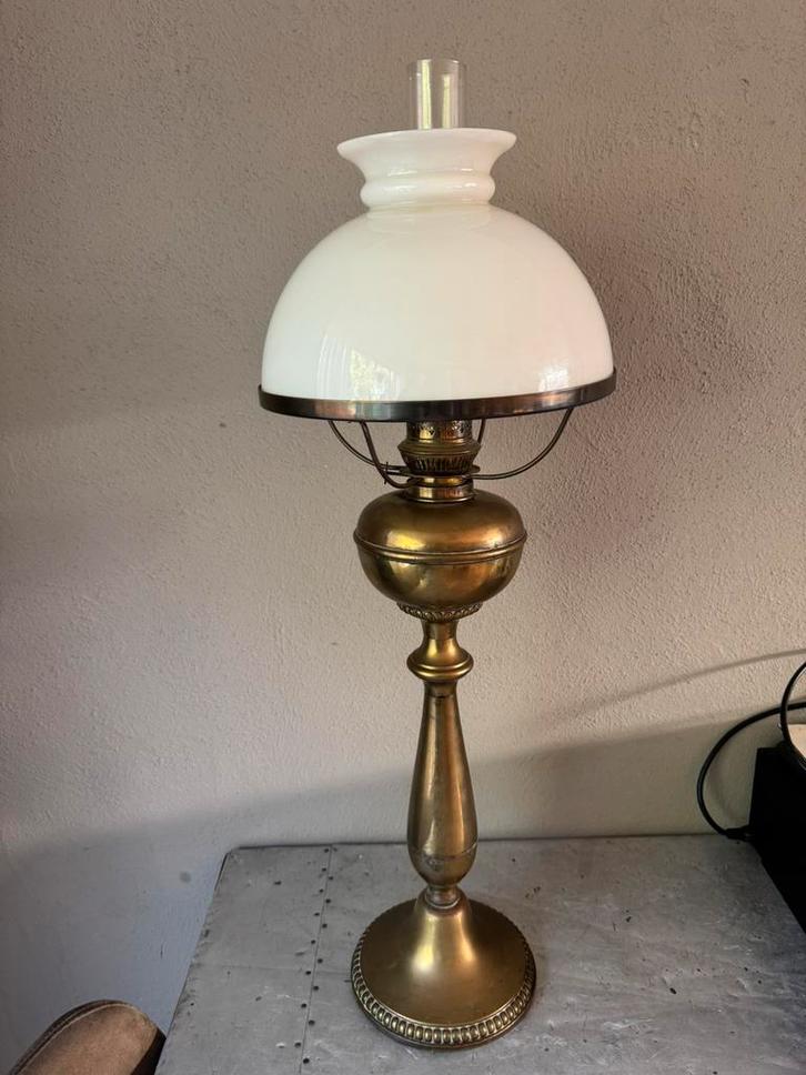 Antieke koperen  olielamp, Antiek en Kunst, Antiek | Lampen, Ophalen of Verzenden