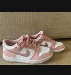 Nike dunc low maat 36,5, Kinderen en Baby's, Kinderkleding | Schoenen en Sokken, Meisje, Schoenen, Ophalen of Verzenden, Zo goed als nieuw