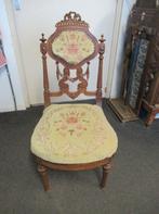 Oer 11742 ANTIEKE notenhouten mooie brei stoel, Ophalen