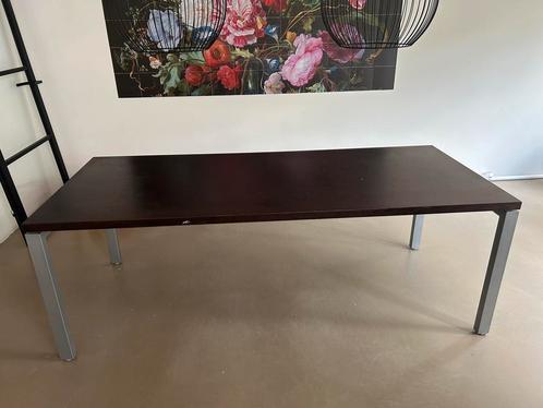 Pastoe Travé Tafel L210 x B90xH74 Donker bruin Cherry fineer, Antiek en Kunst, Antiek | Meubels | Tafels, Ophalen