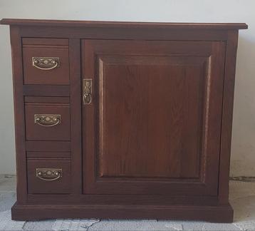Eiken kast / meubel beschikbaar voor biedingen